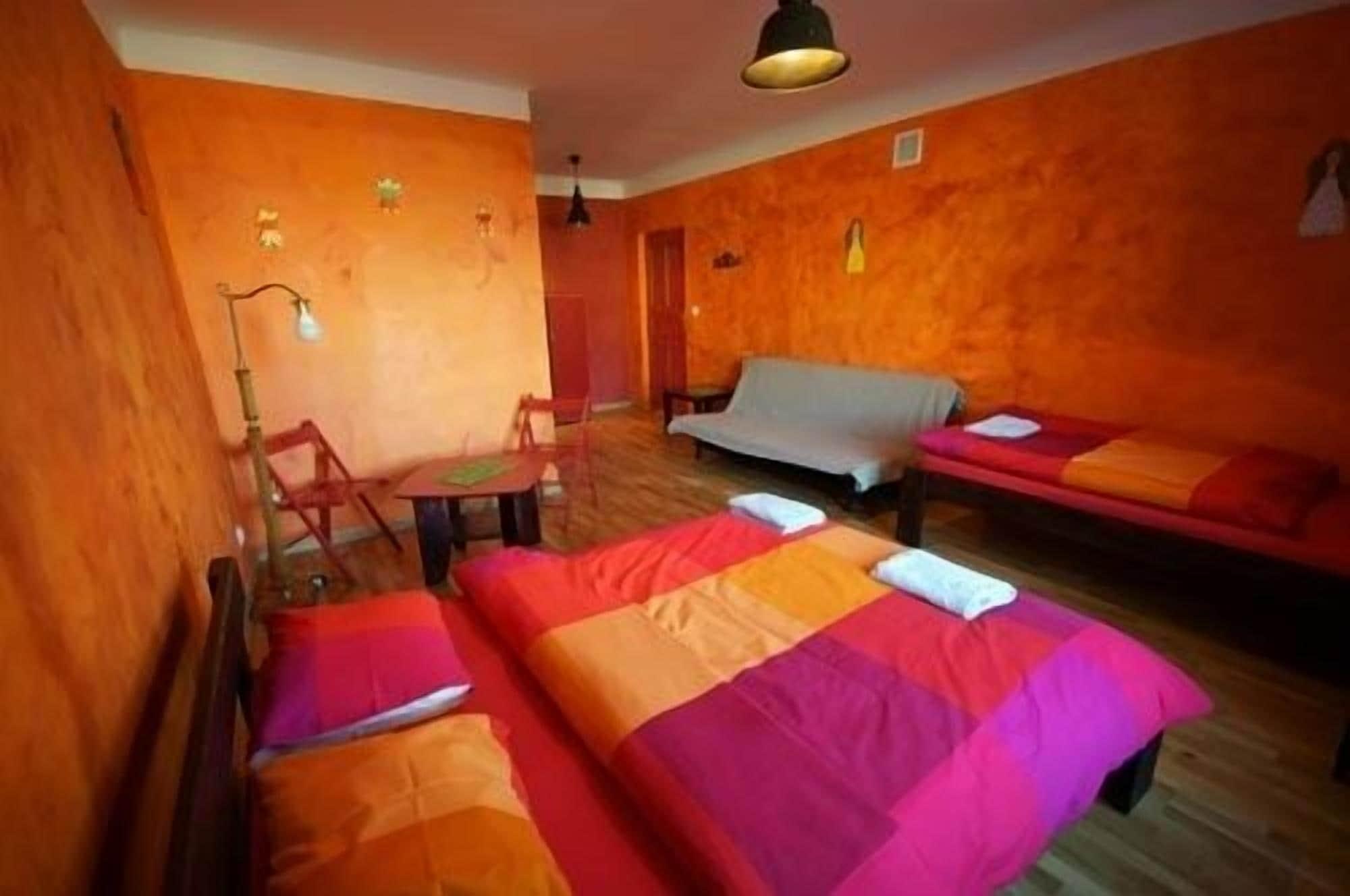 El Hostel Варшава Экстерьер фото